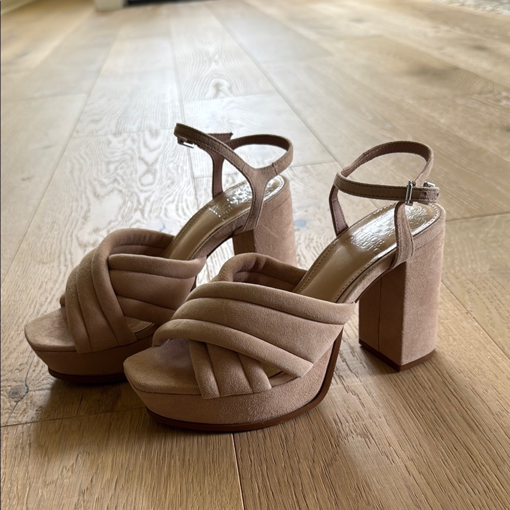 Vince Camuto Tan Platform Sandals
